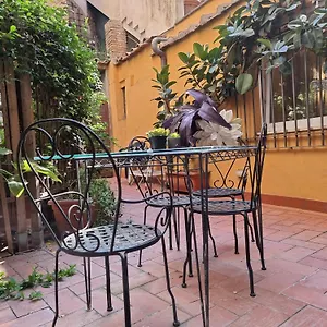 Pantheon, Campo De Fiori Mini Garden Rome